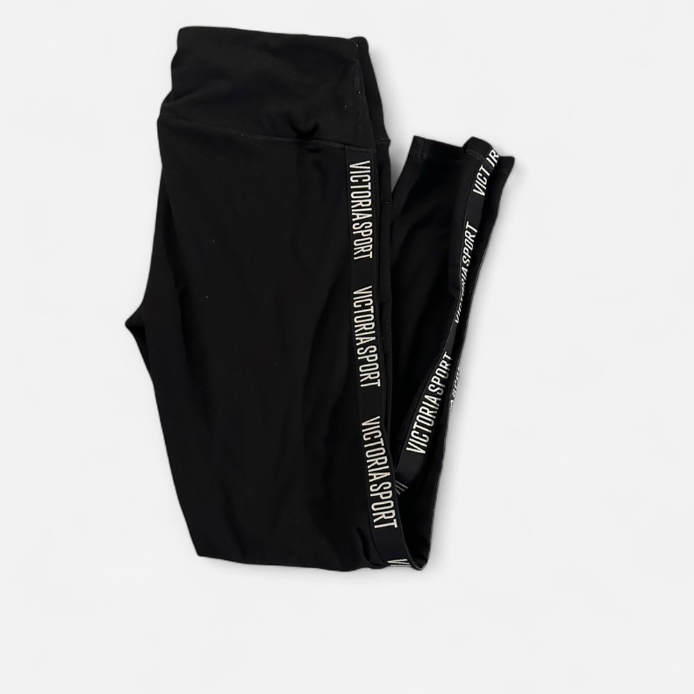 Vectoria’s Secret Black Leggings